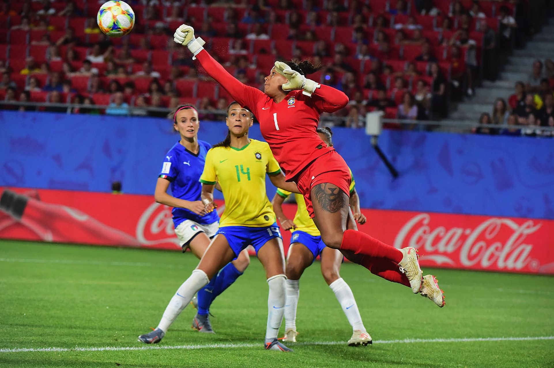 摩洛哥险胜葡萄牙，阿什拉夫统治全场