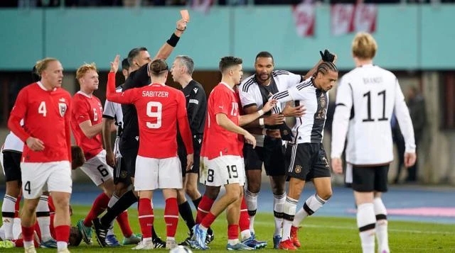 球员合同即将到期俱乐部展开续约谈判