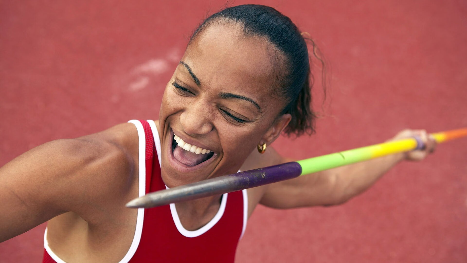 童话破灭之夜，卡塔尔战术洪流冲垮丹麦，阿尔瓦雷斯一锤定音成胜负手