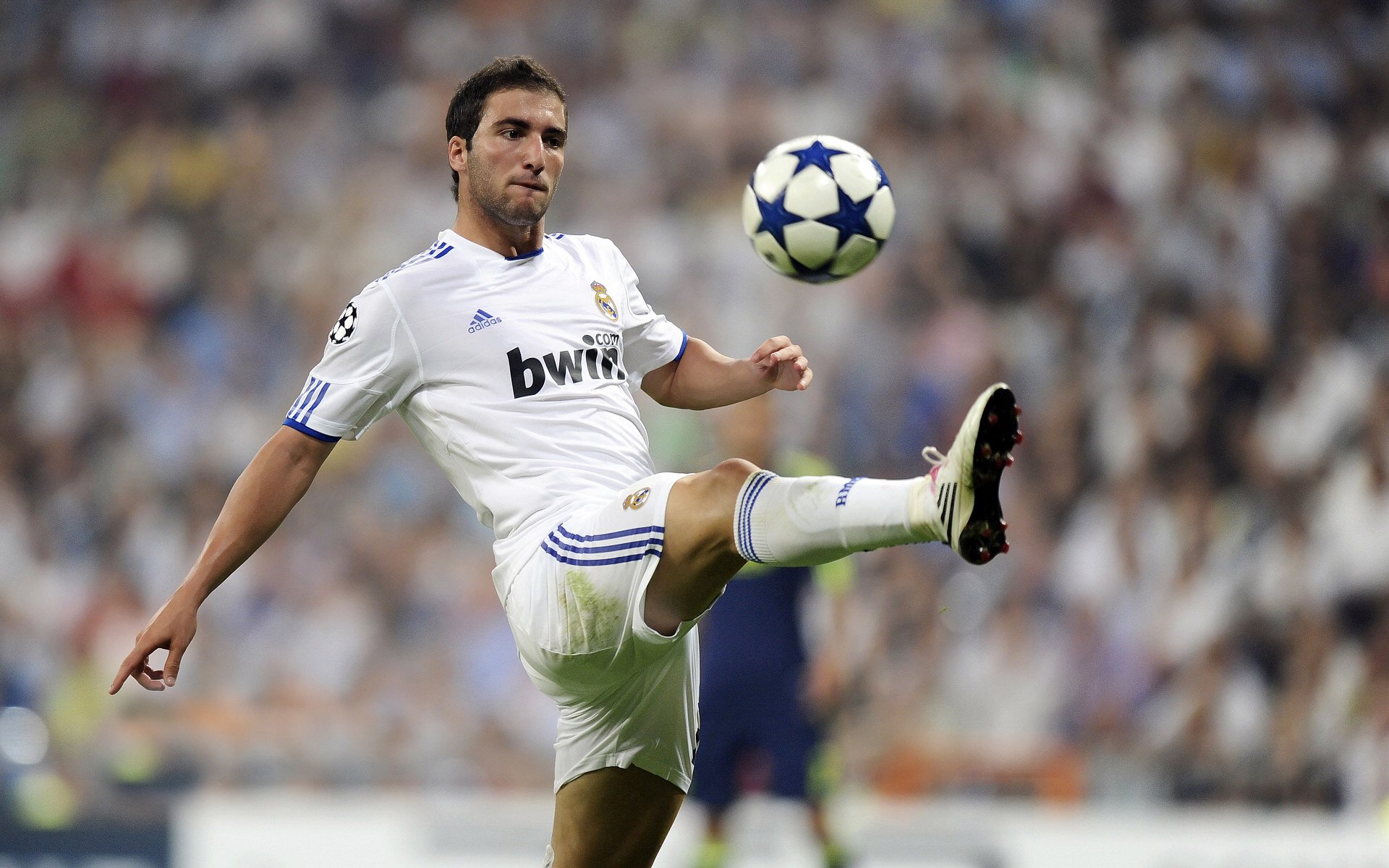 京多安硬仗之王本色尽显，美国资本翻盘切尔西开启新时代